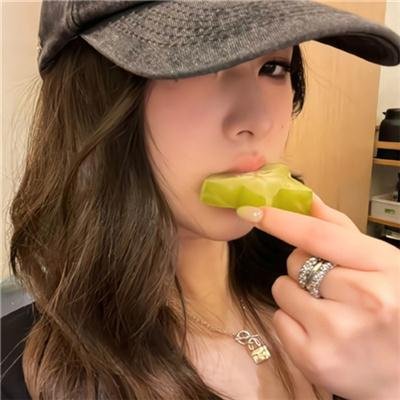 红色谜团